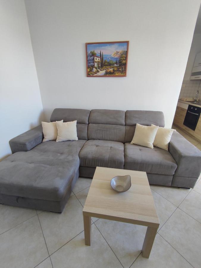 Three Lions Apartment Pula Exterior foto